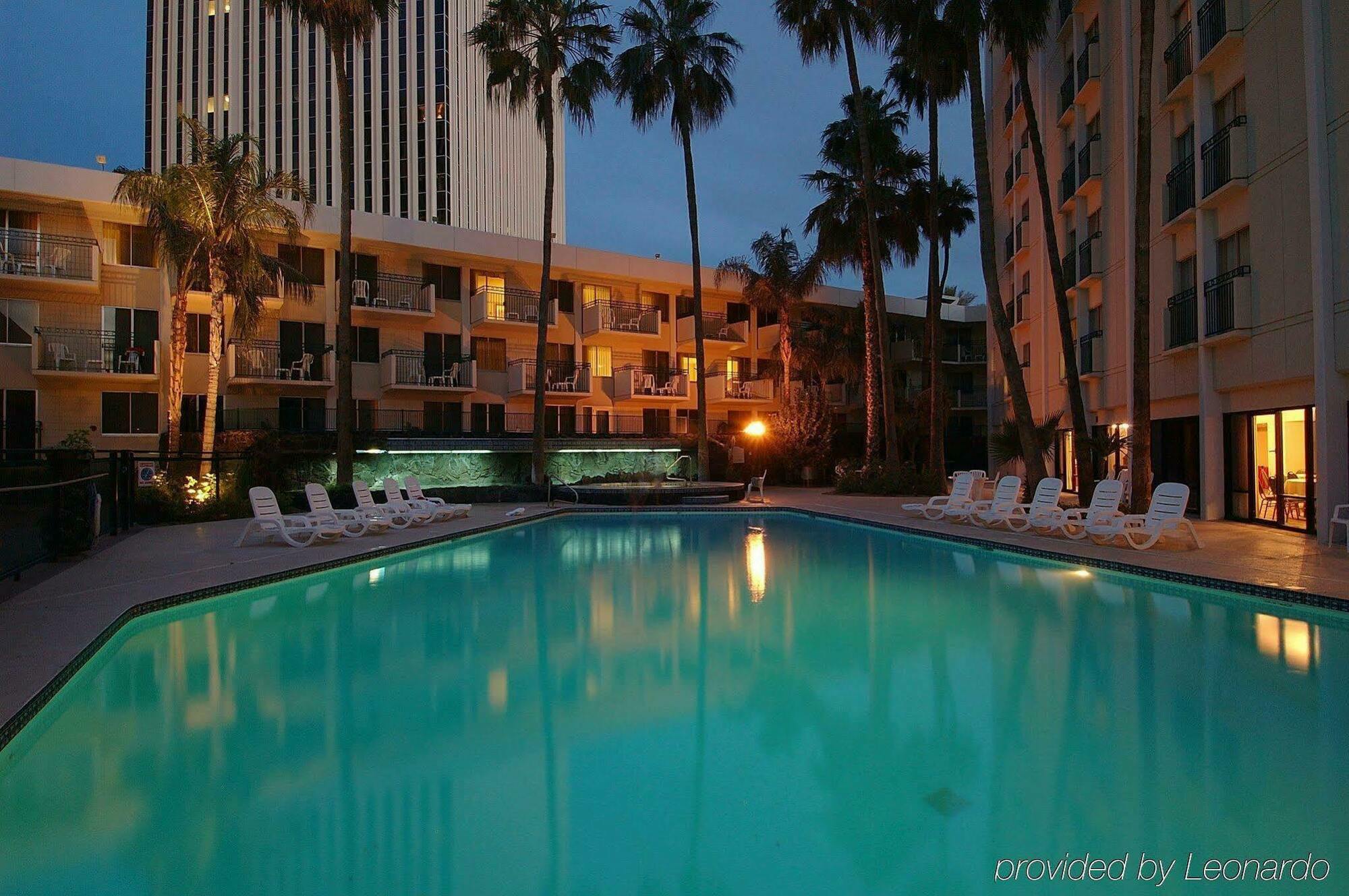 Hilton Garden Inn Phoenix Midtown Exterior foto